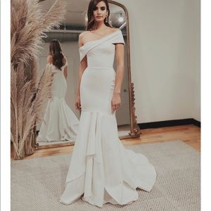 sarah seven prosecco gown